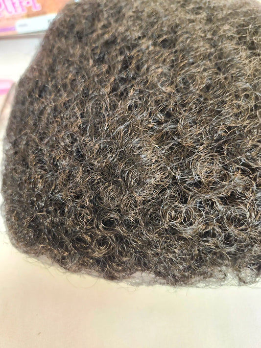 Afro-Puff Drawstring Bun (Close-up)
